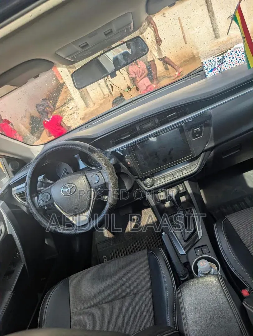 Toyota Corolla 2017 Red