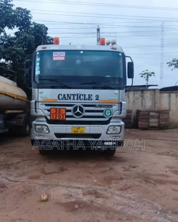 Mercedes-Benz Actros Fuel Tanker