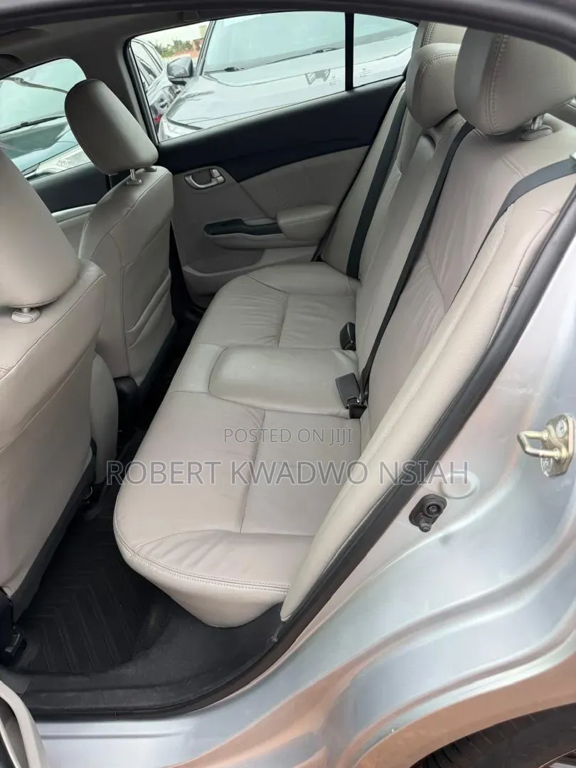 Honda Civic EX-L 4dr Sedan (1.8L 4cyl CVT) 2015 Silver