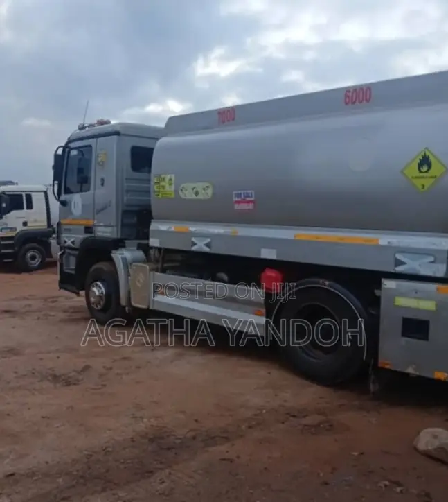 Mercedes-Benz Actros Fuel Tanker