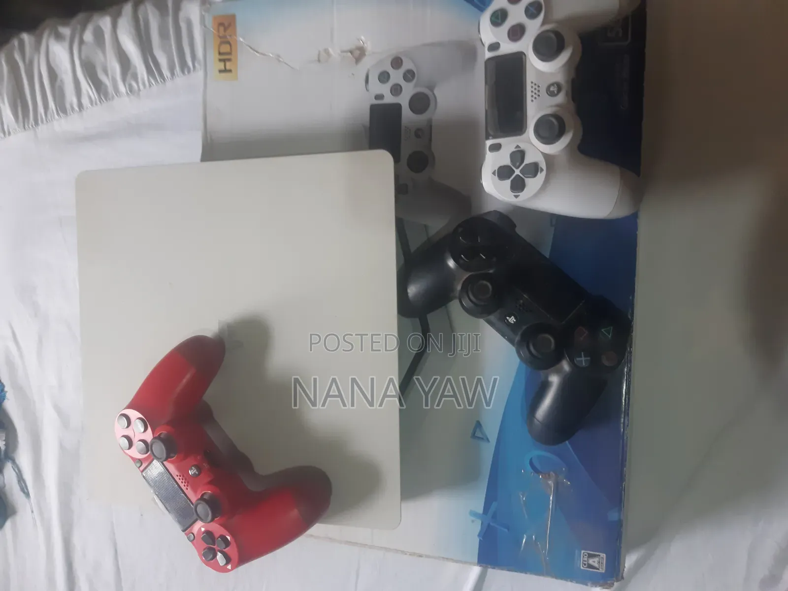 Ps4 Slim With 3 Controllers and Games