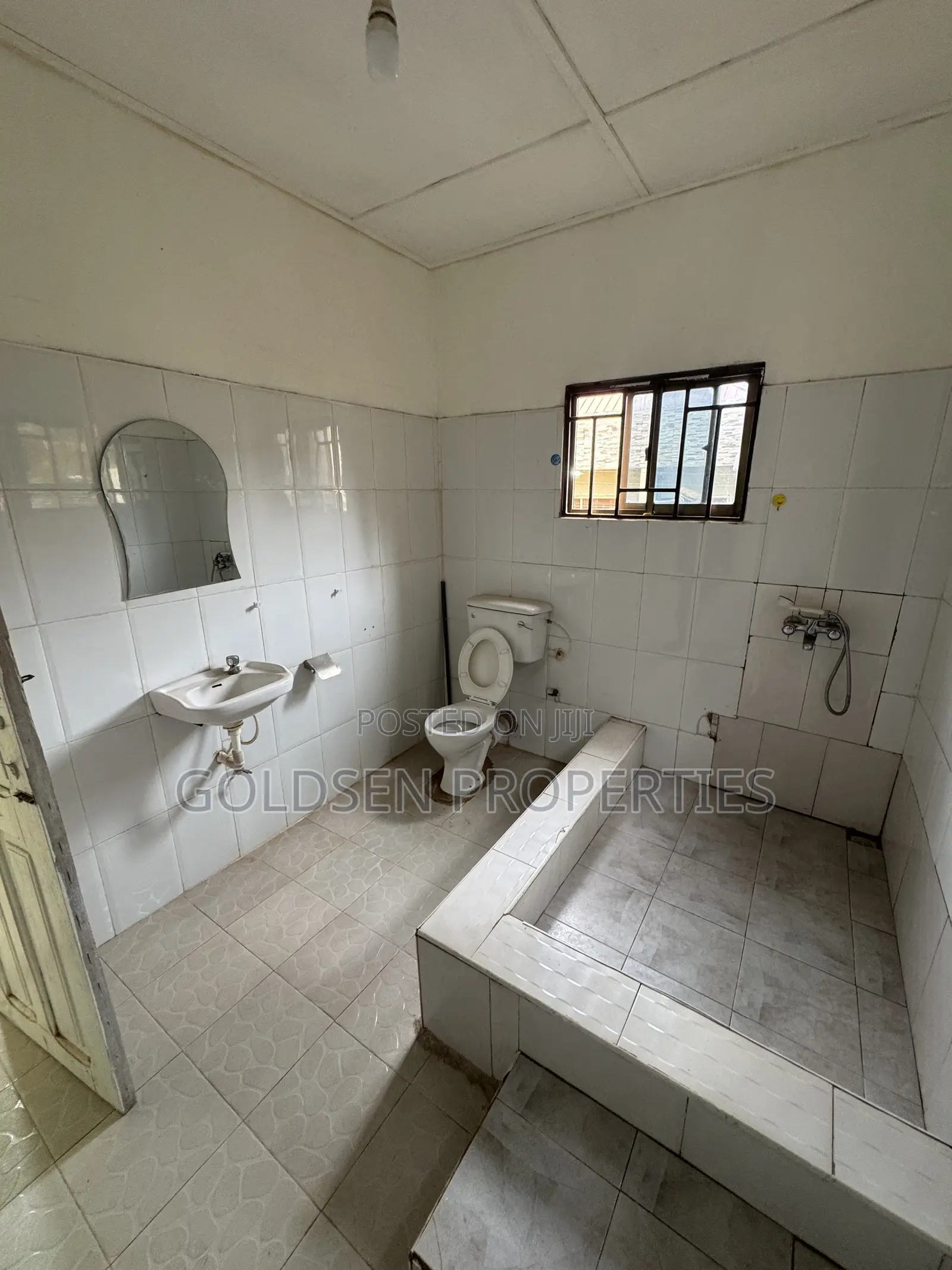 1bdrm Apartment in Mile 7 for rent