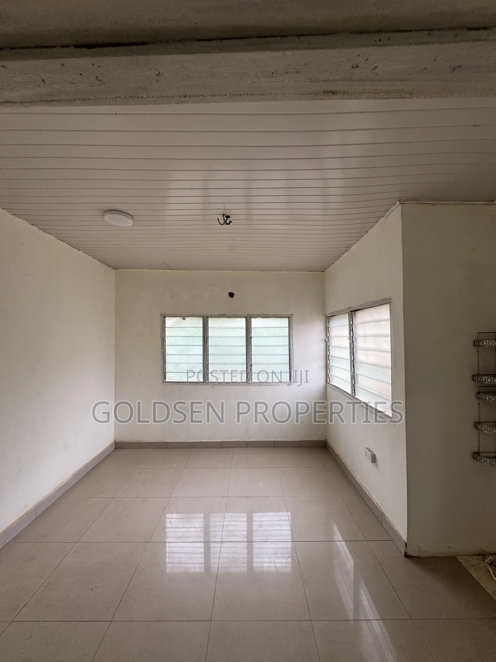 1bdrm Apartment in Mile 7 for rent