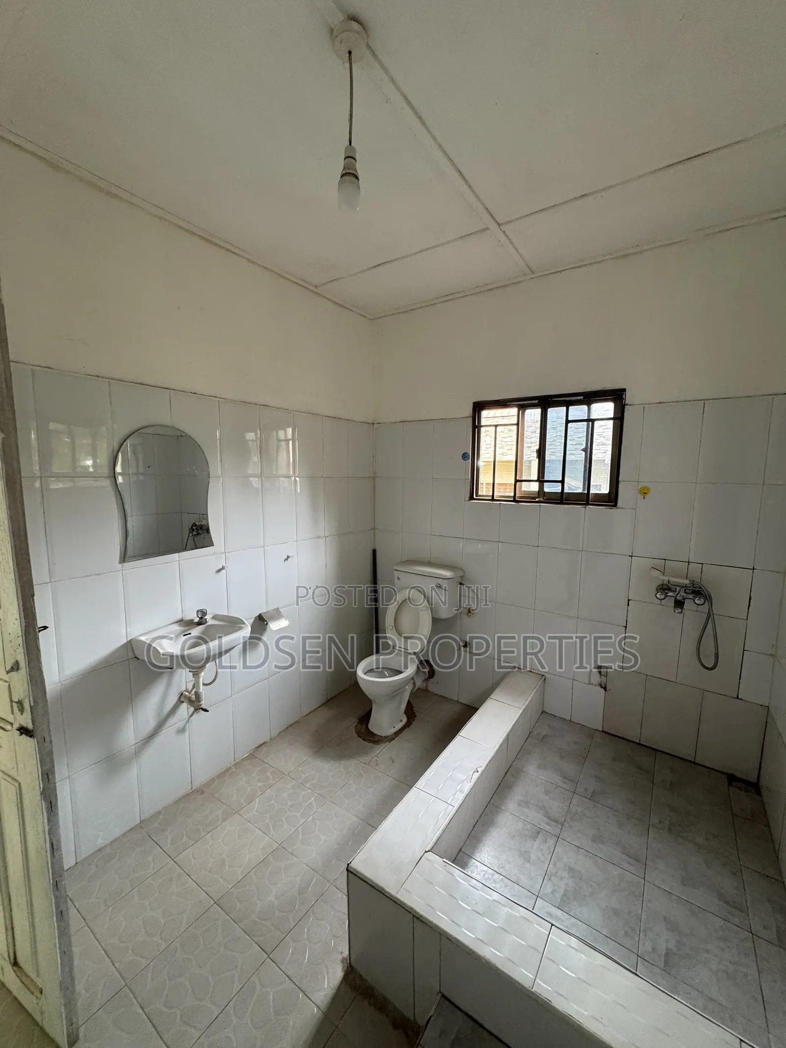 1bdrm Apartment in Mile 7 for rent
