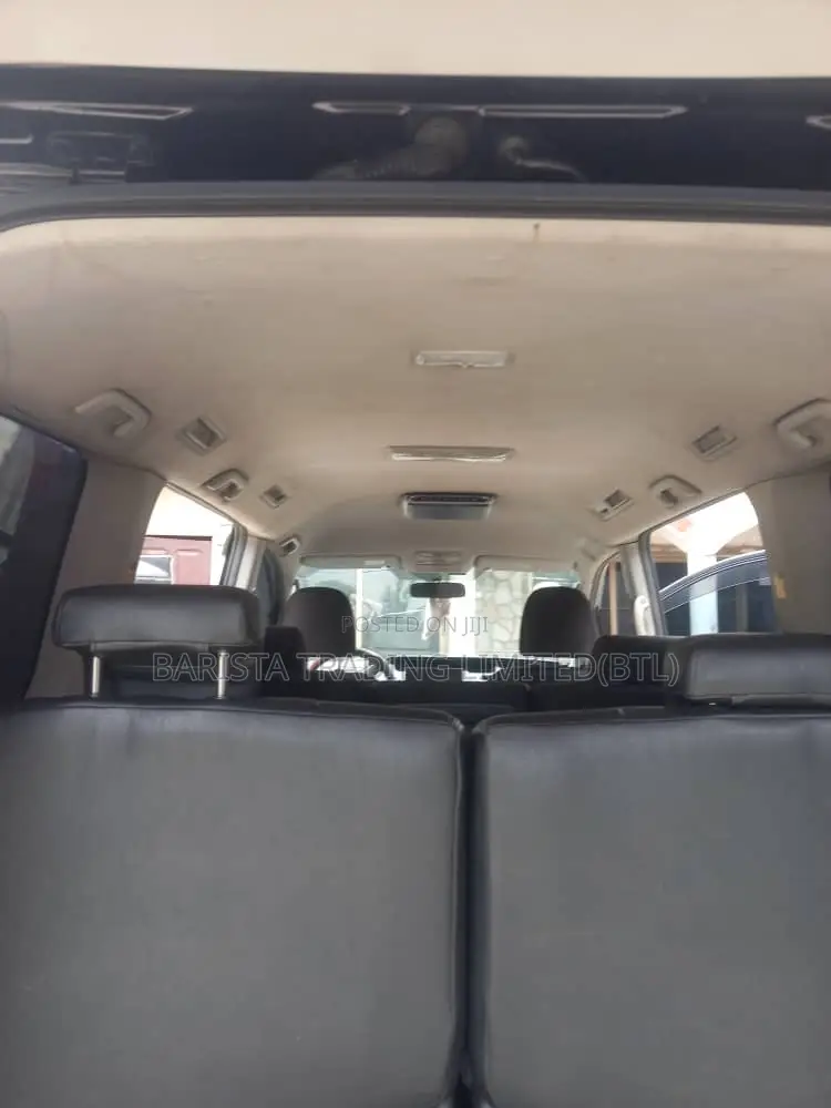 Toyota Voxy X 2WD 8-Seater 2009 Black