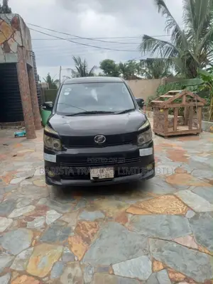 Toyota Voxy X 2WD 8-Seater 2009 Black