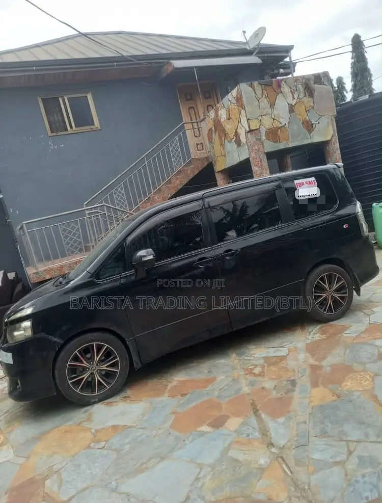 Toyota Voxy X 2WD 8-Seater 2009 Black