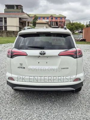 Toyota RAV4 2018 White