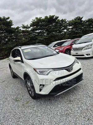 Toyota RAV4 2018 White