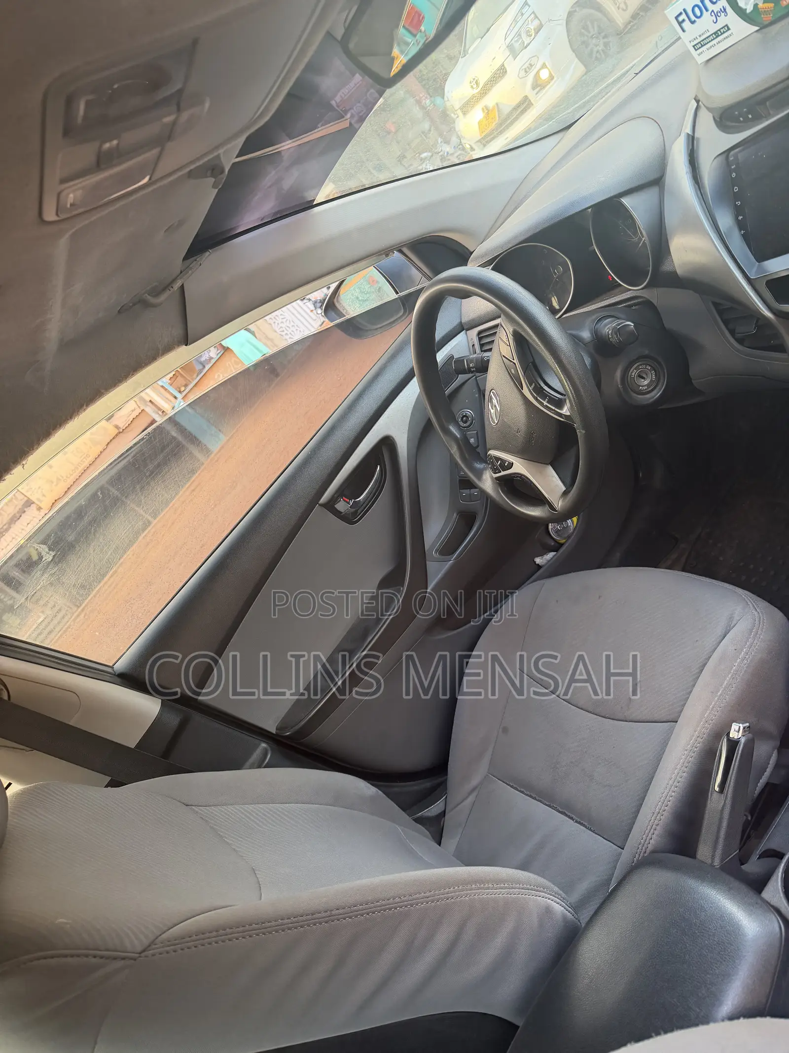 Hyundai Elantra GLS Sedan FWD (1.8L 4cyl 6M) 2013