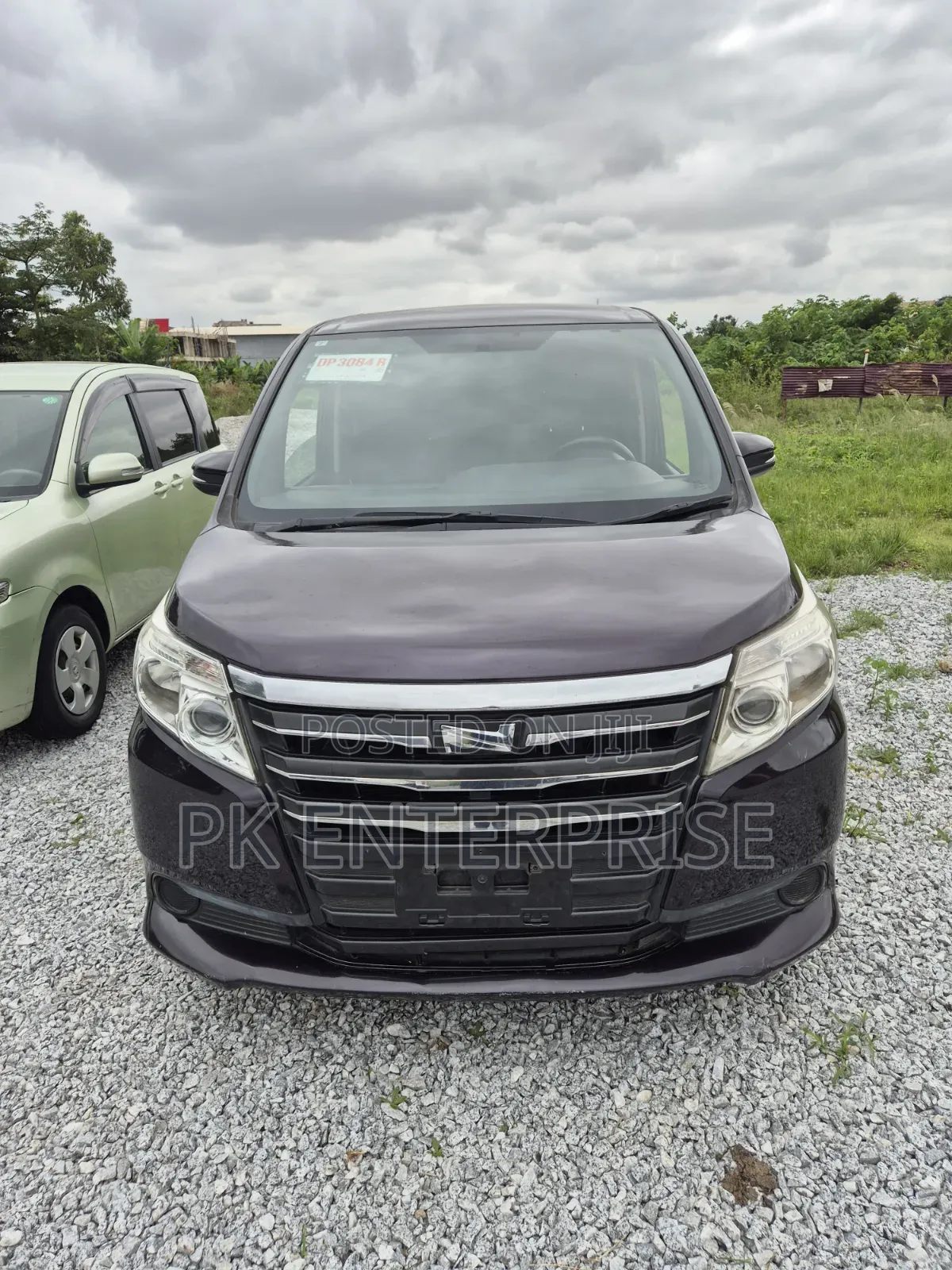 Toyota Noah 2015 Brown