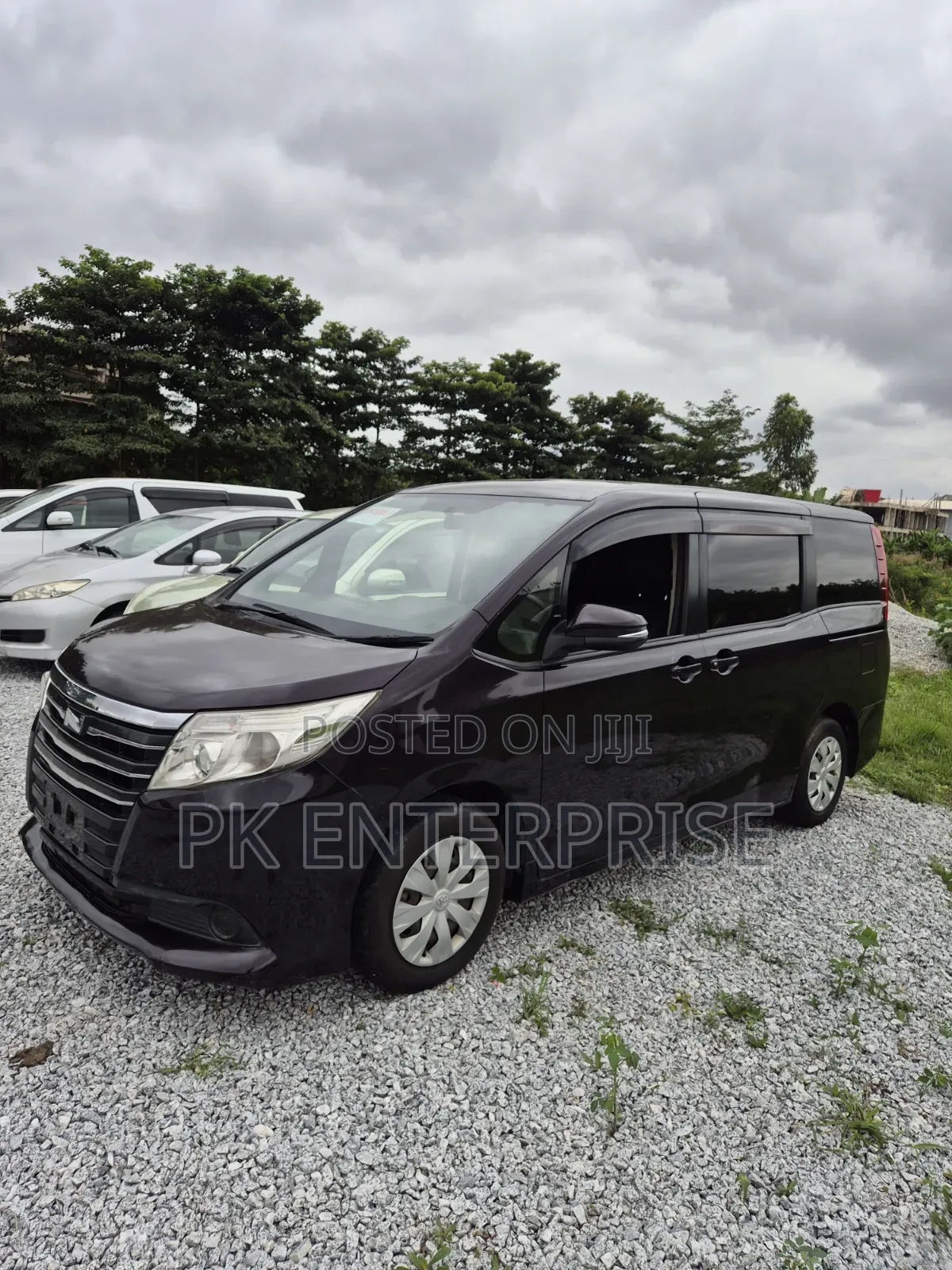 Toyota Noah 2015 Brown