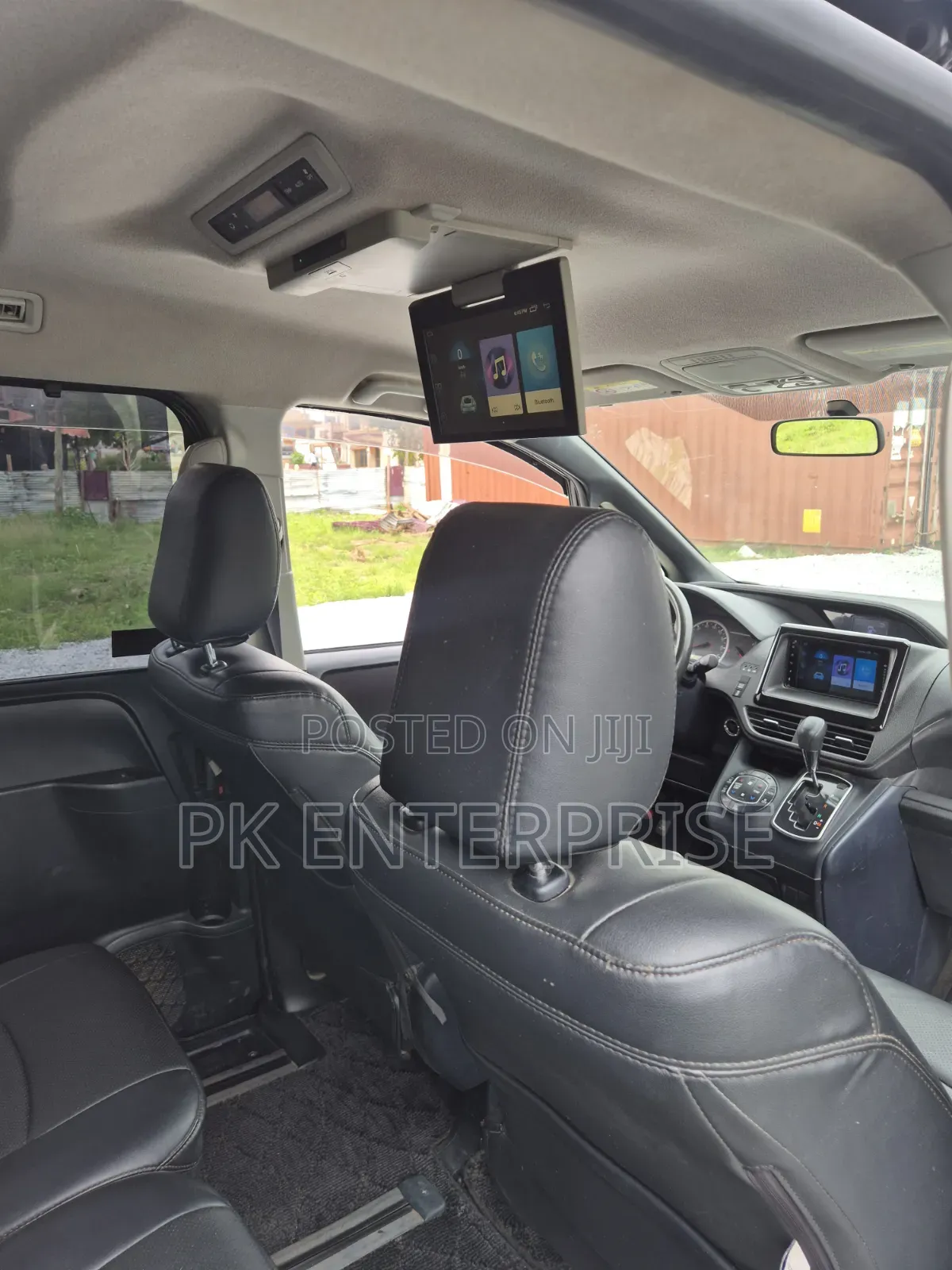 Toyota Noah 2015 Brown