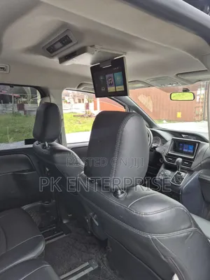 Toyota Noah 2015 Brown