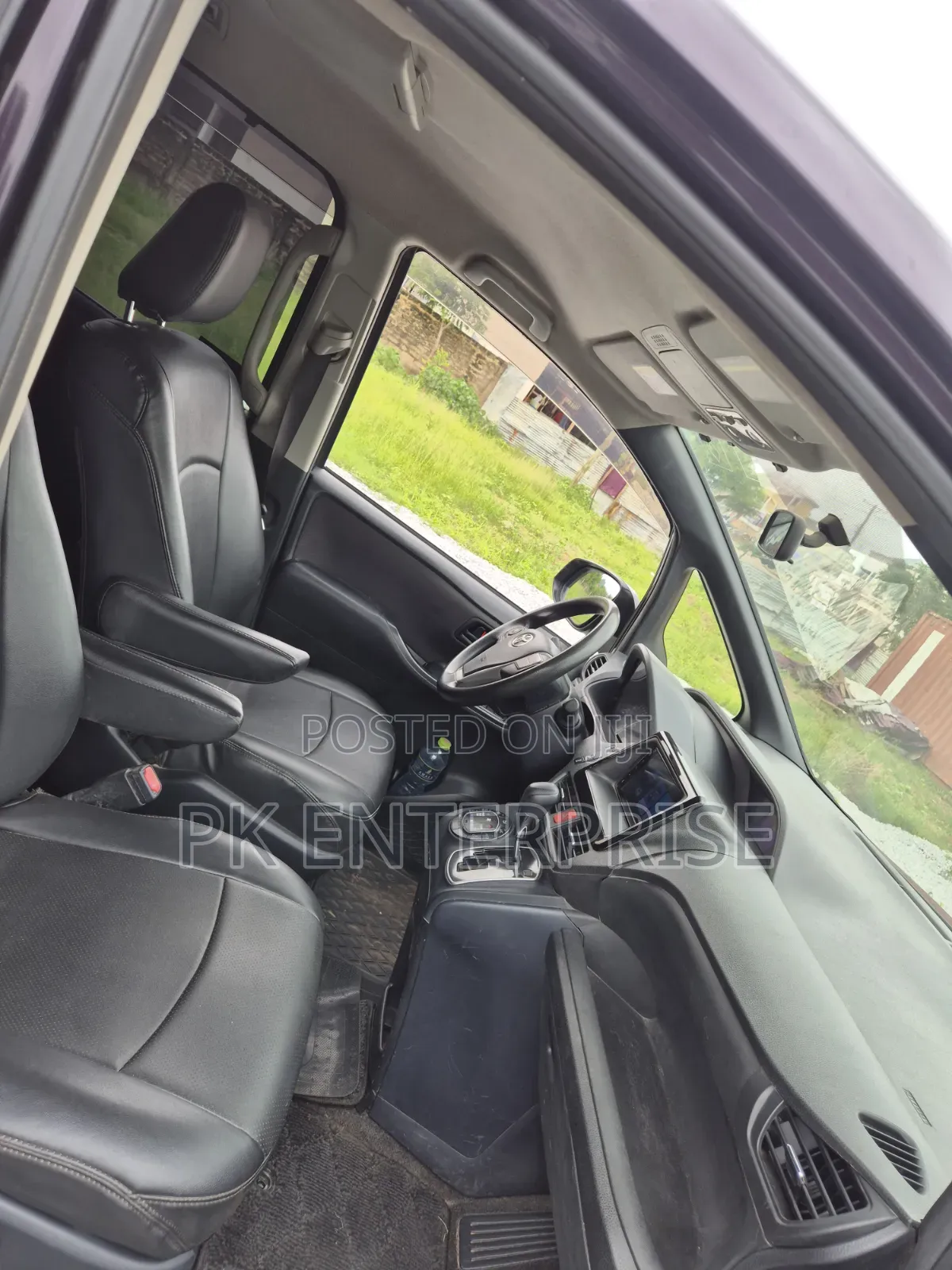 Toyota Noah 2015 Brown