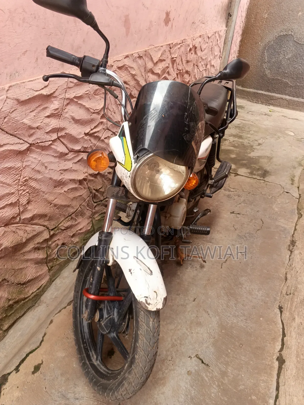 Bajaj Boxer 150 UG 2022 White