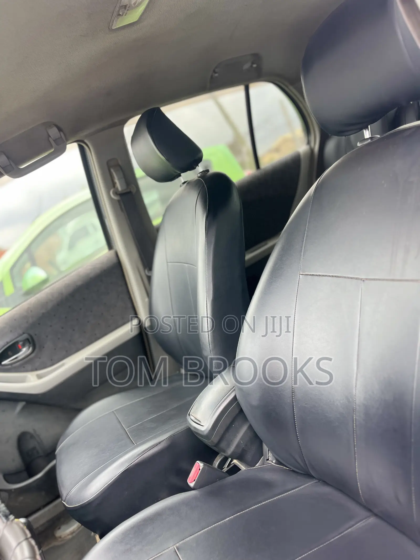 Toyota Vitz 2010 Gray