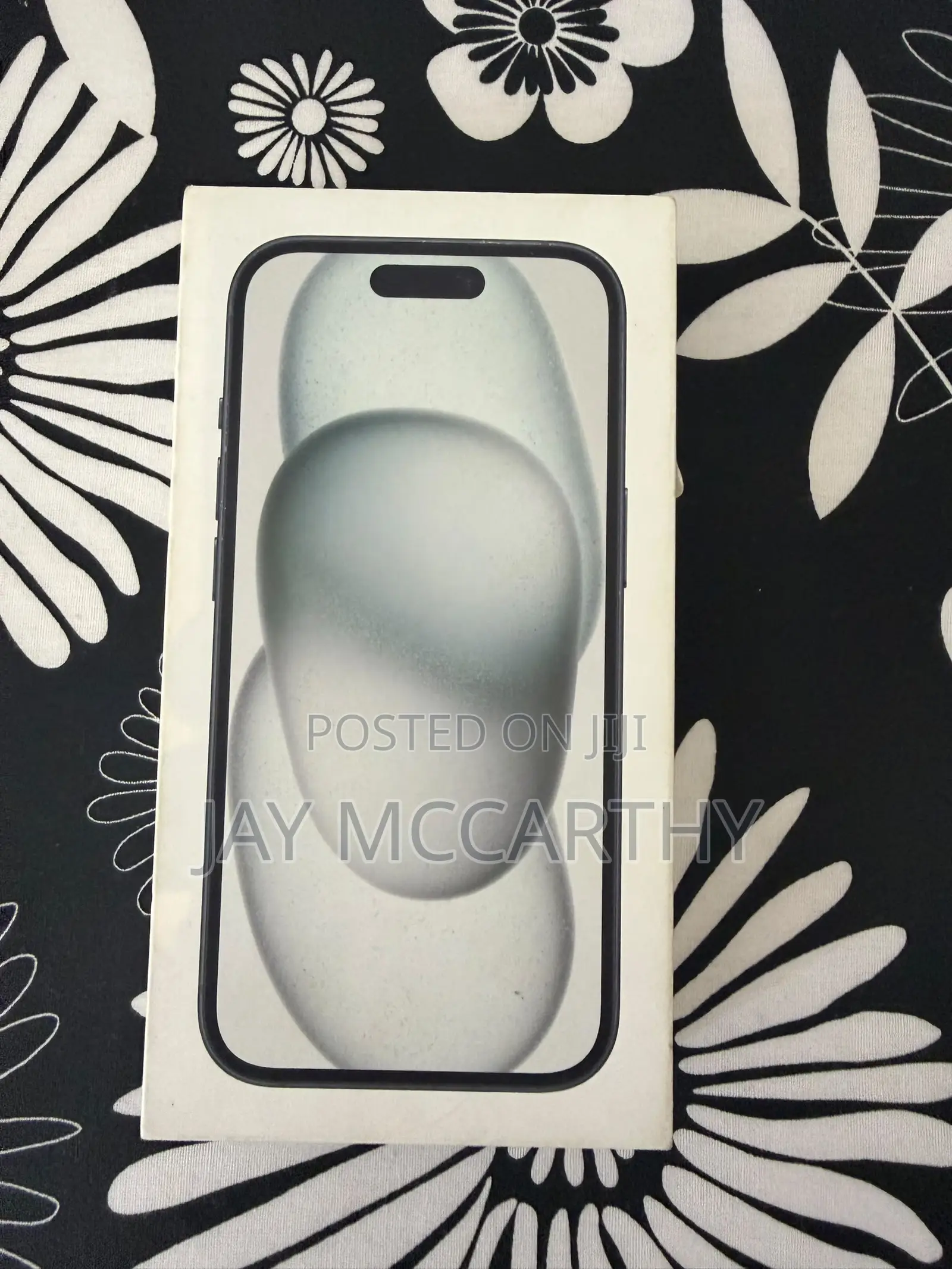 New Apple iPhone 15 128 GB Black