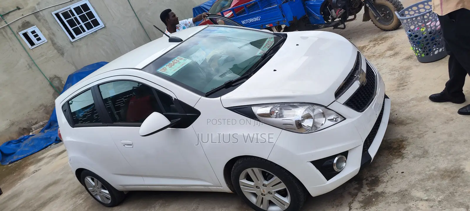 Chevrolet Spark 1LT 4dr Hatchback (1.2L 4cyl CVT) 2015 White