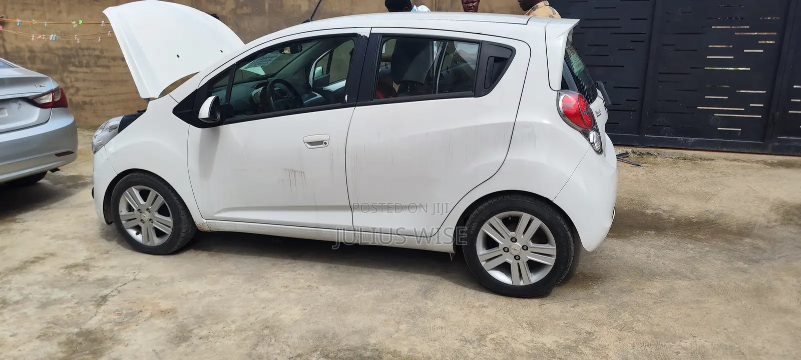 Chevrolet Spark 1LT 4dr Hatchback (1.2L 4cyl CVT) 2015 White