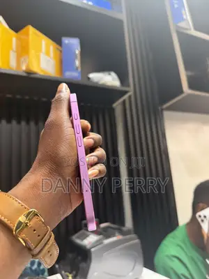 Apple iPhone 16 128 GB Pink