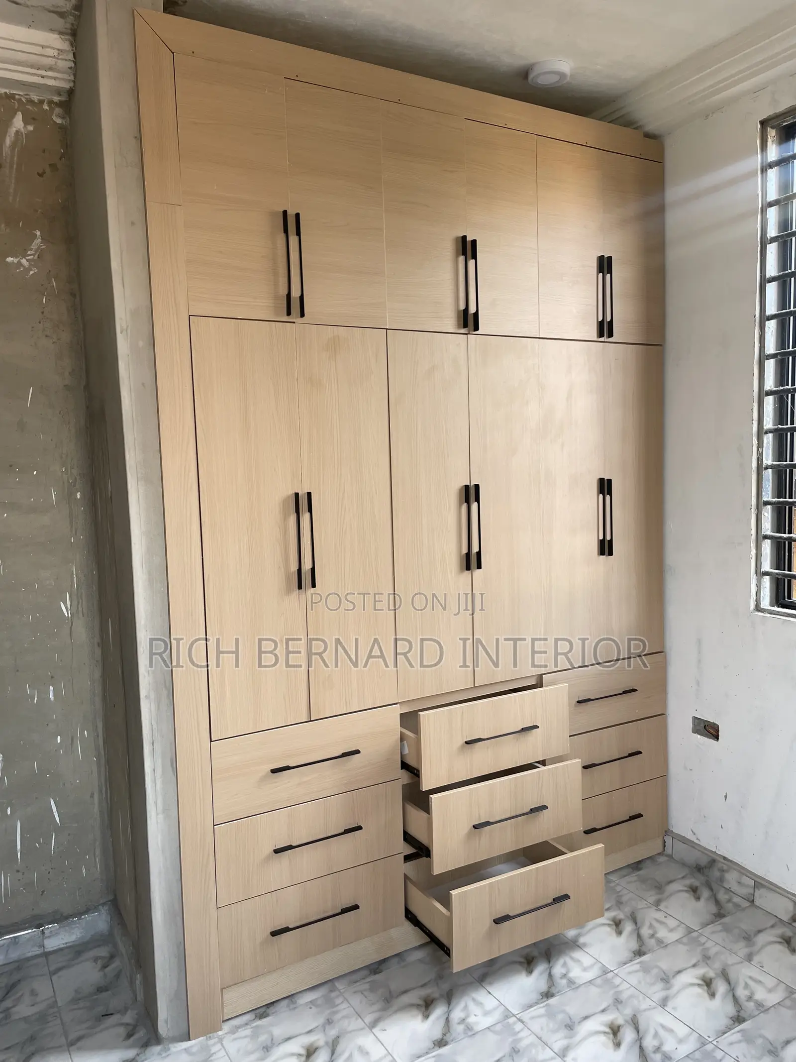 Modern 3-in-1 Wardrobe