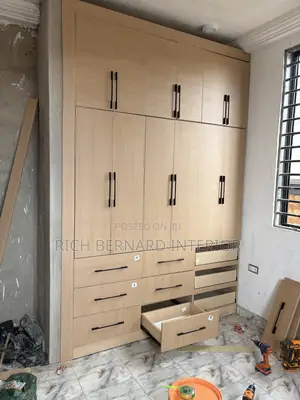 Modern 3-in-1 Wardrobe