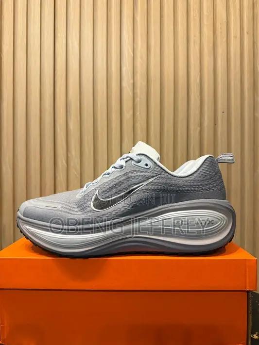 Original Nike Vomero Plus Gray