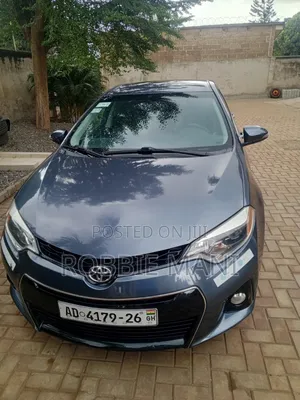 Toyota Corolla S 4dr Sedan (1.8L 4cyl CVT) 2015 Gray