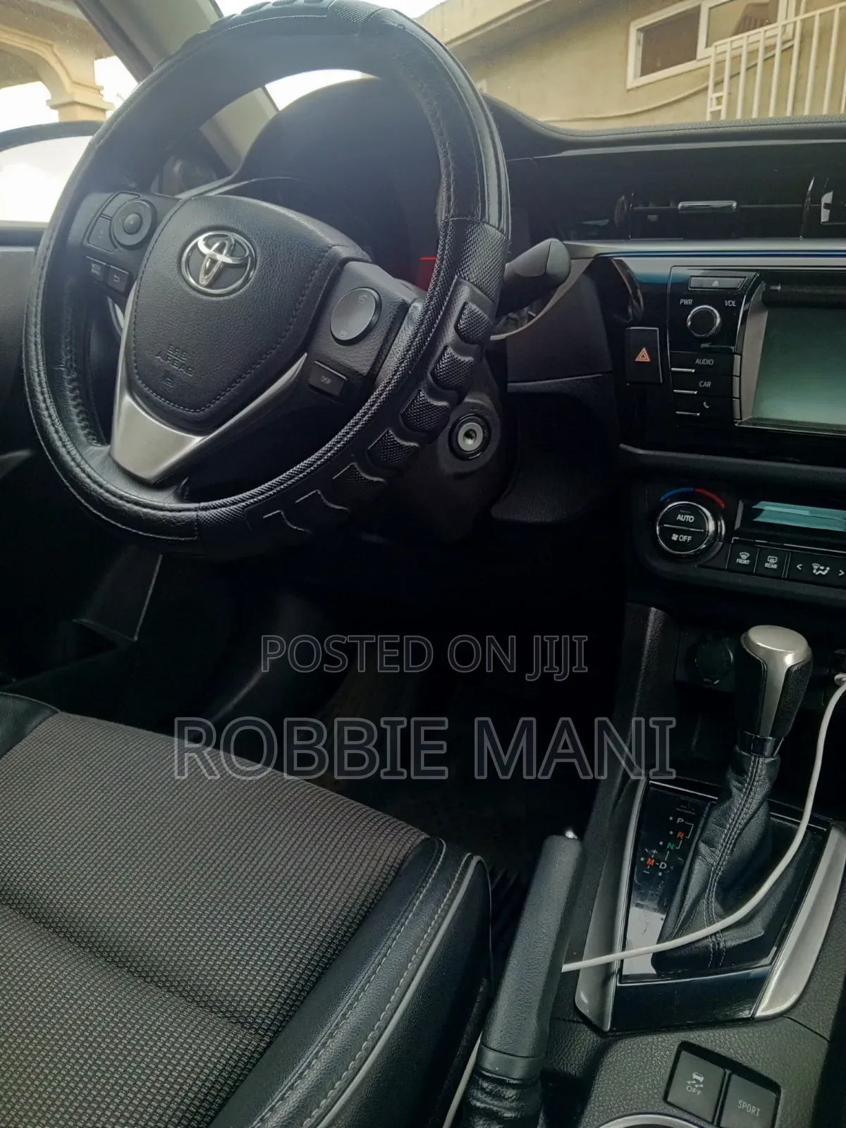 Toyota Corolla S 4dr Sedan (1.8L 4cyl CVT) 2015 Gray