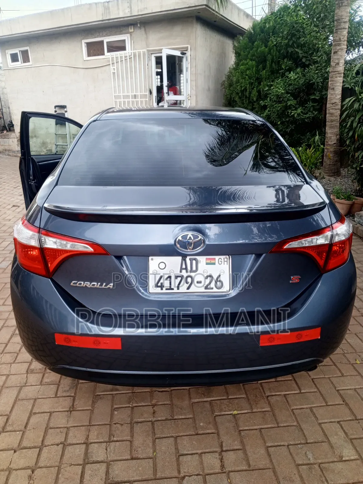 Toyota Corolla S 4dr Sedan (1.8L 4cyl CVT) 2015 Gray