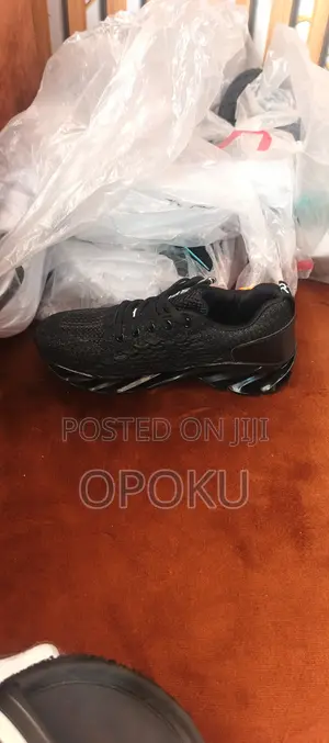 Men's Blade Running Shoes or Blade Sneakers.