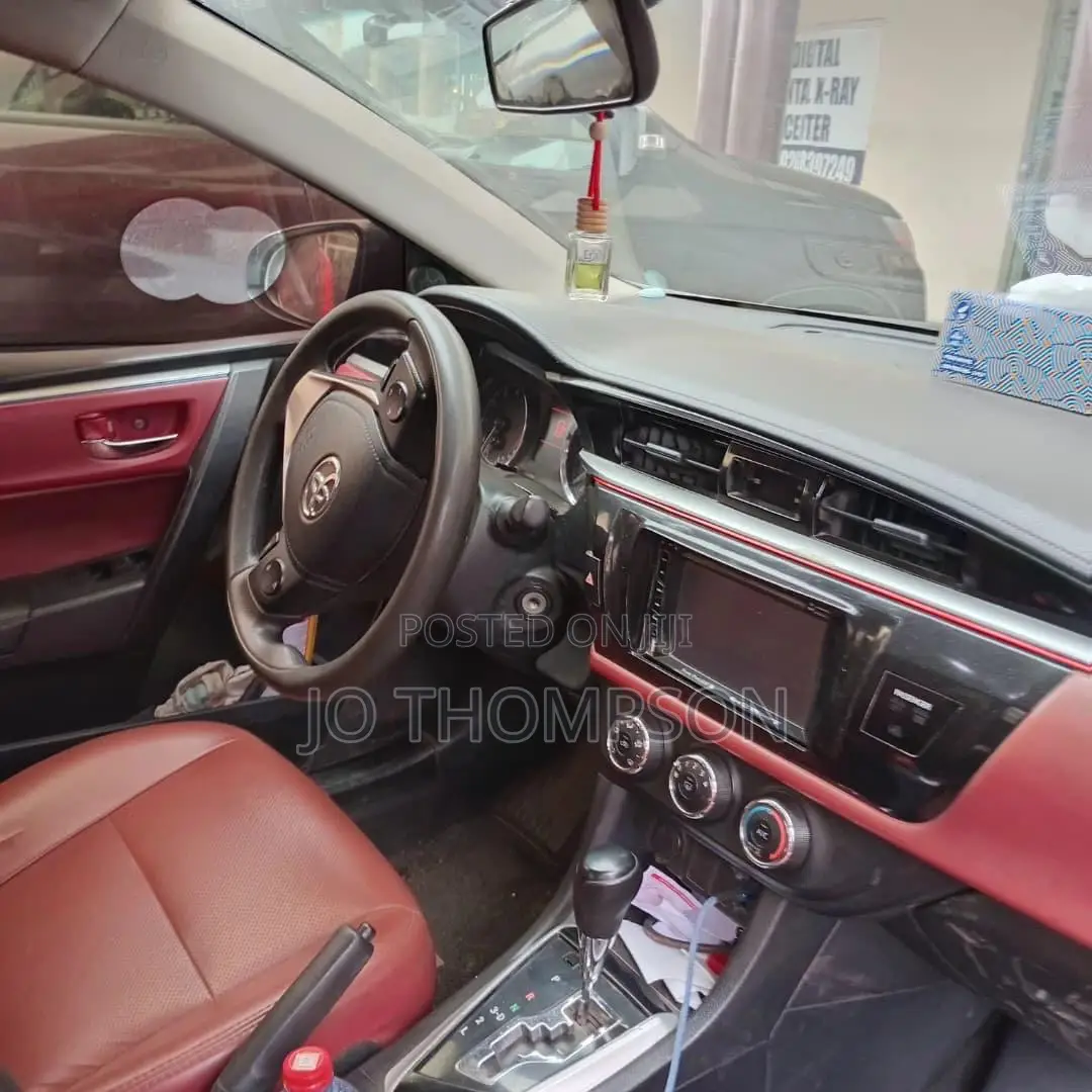 Toyota Corolla 2017 Silver