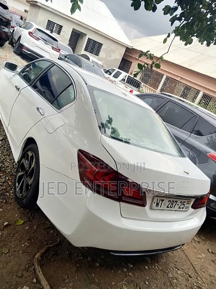 Honda Accord 2013 White