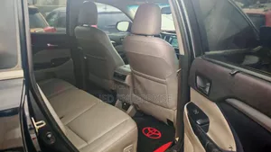 Toyota Highlander XLE V6 4x4 (3.5L 6cyl 6A) 2016 Black