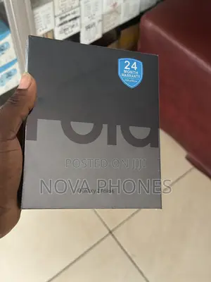 New Samsung Galaxy Z Fold4 512 GB Silver
