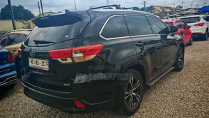 Toyota Highlander XLE V6 4x4 (3.5L 6cyl 6A) 2016 Black