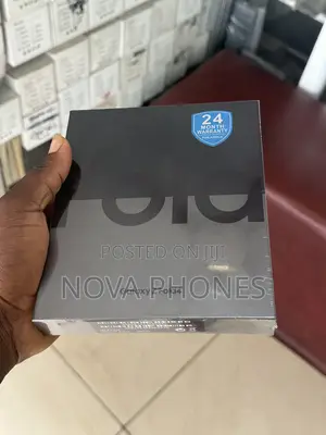New Samsung Galaxy Z Fold4 512 GB Silver