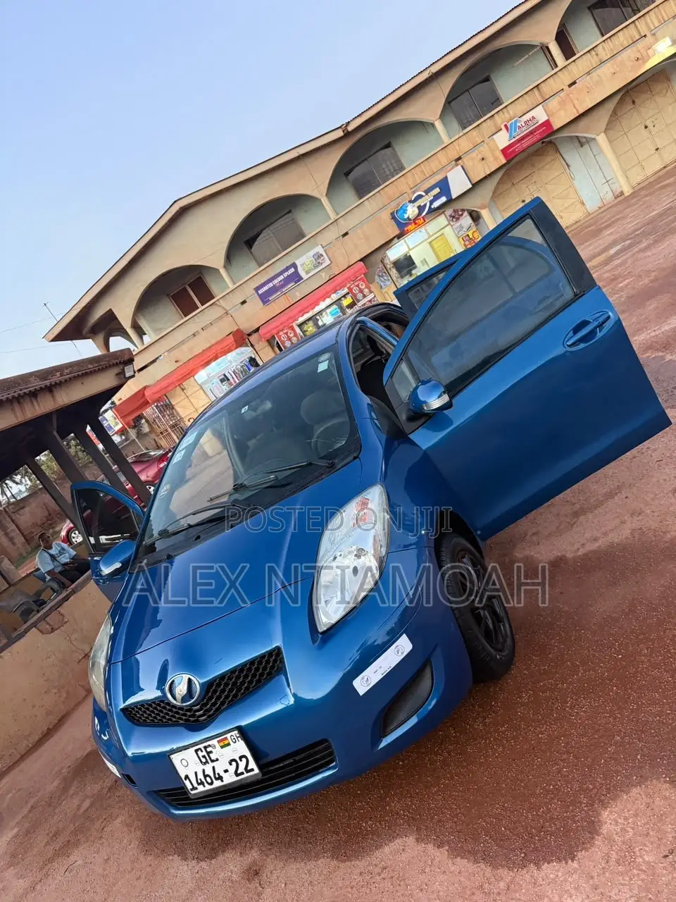 Toyota Vitz 2010 Blue