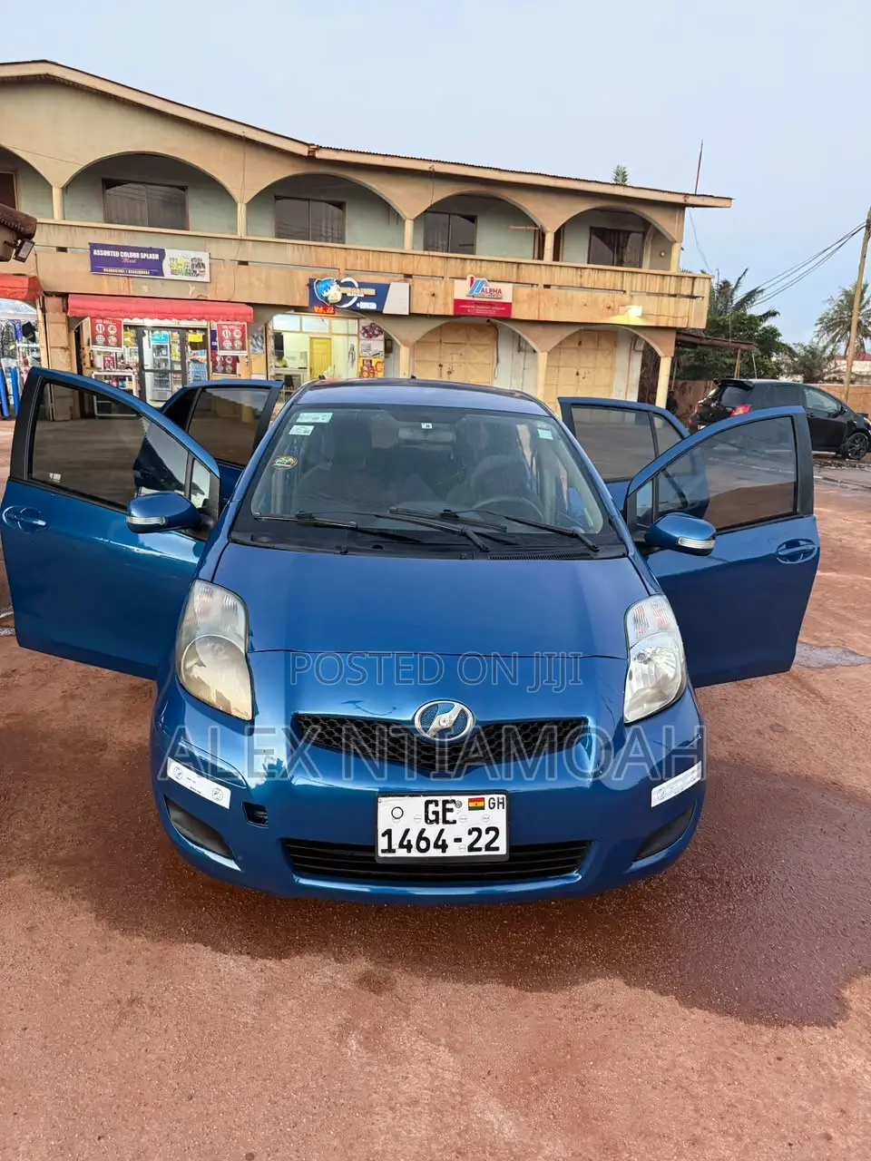 Toyota Vitz 2010 Blue
