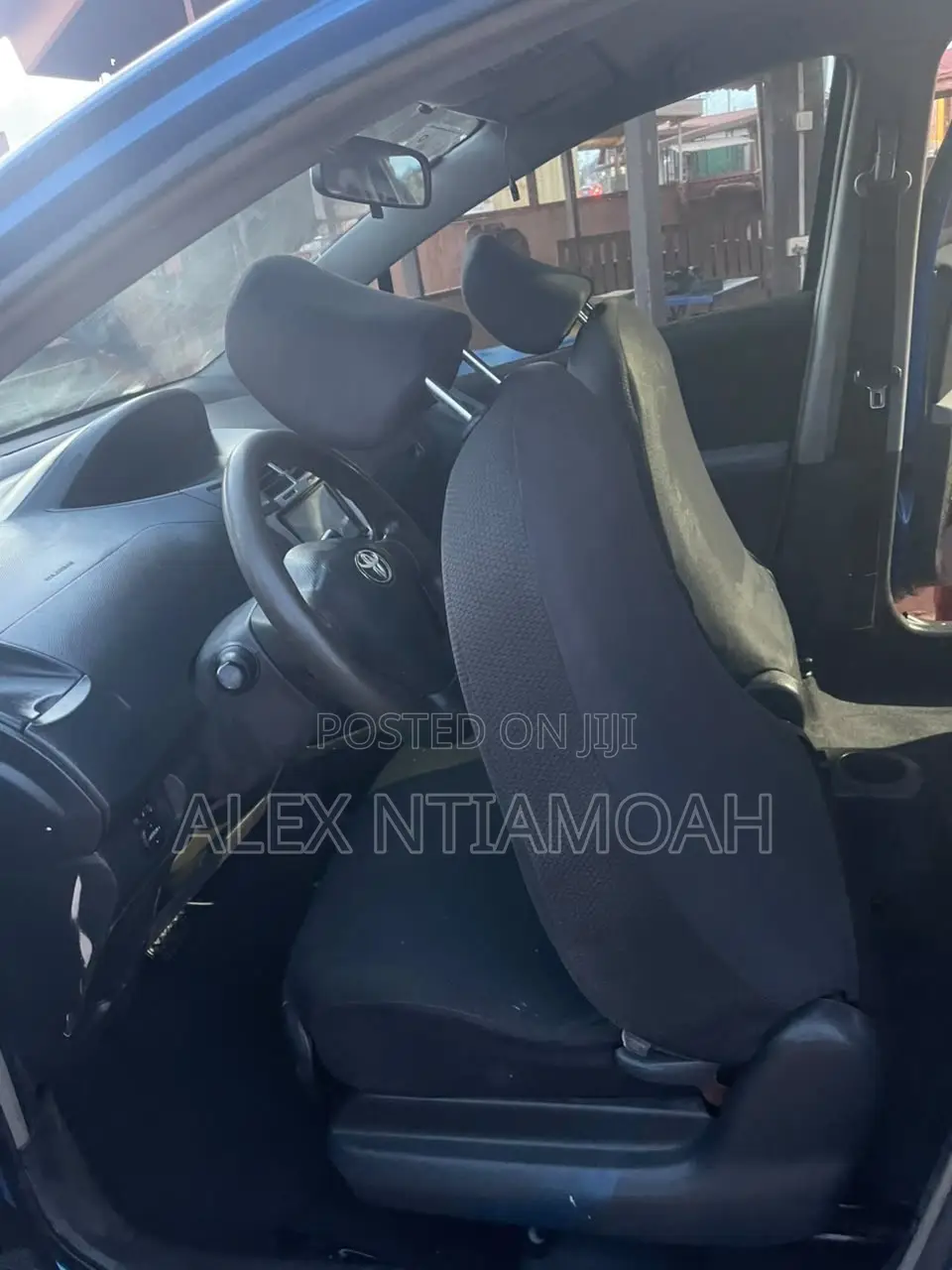Toyota Vitz 2010 Blue