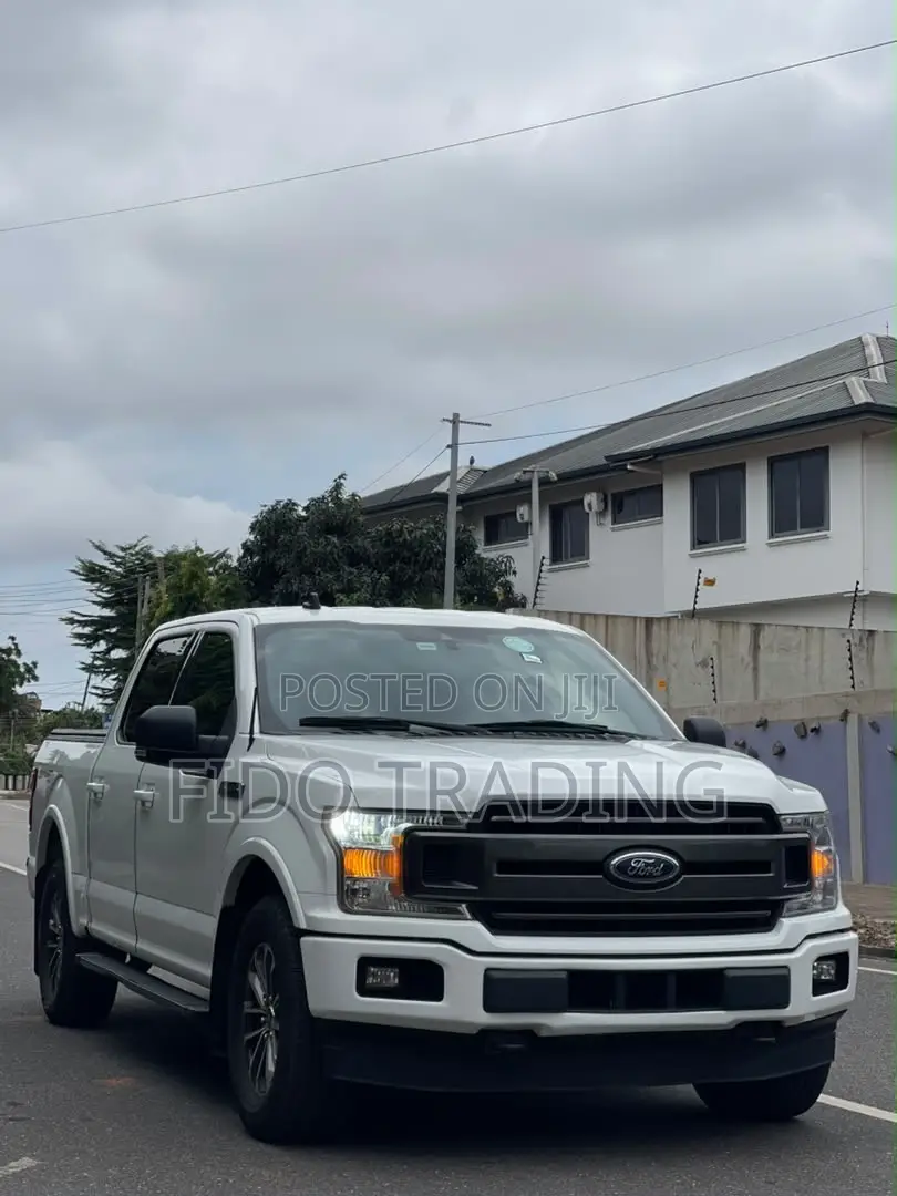 Ford F-150 XLT 4x4 Regular Cab Styleside 8 ft. box 141 in. WB 2019 White