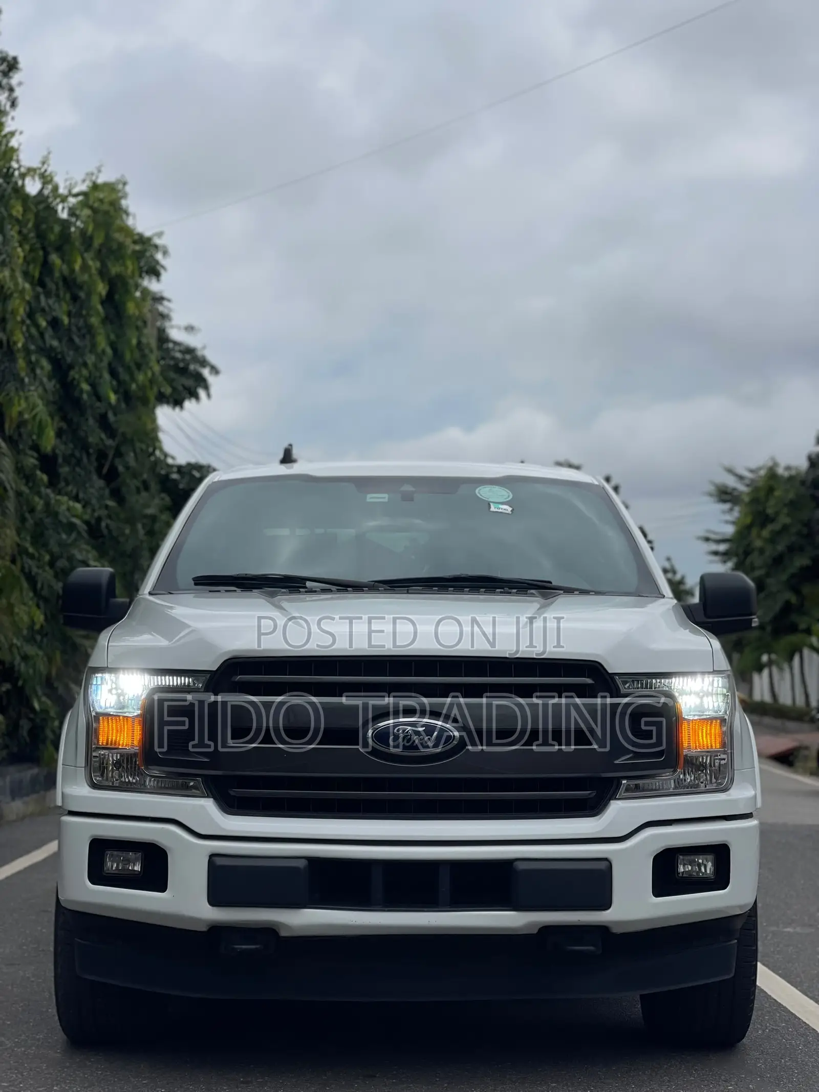 Ford F-150 XLT 4x4 Regular Cab Styleside 8 ft. box 141 in. WB 2019 White