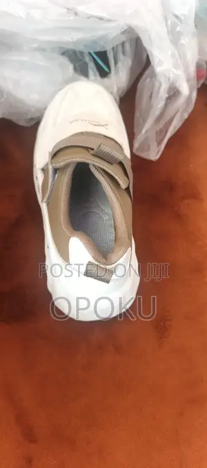 Two-Tone White and Khaki/Brown Platform Sneaker