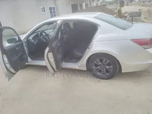 Honda Accord 2010 Silver