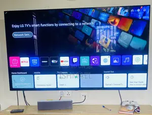 LG Cx 65 Inches With Thin Line