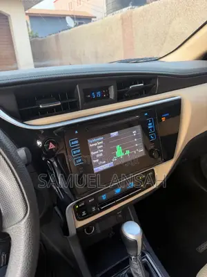 Toyota Corolla LE Eco (1.8L 4cyl 2A) 2018 Gray