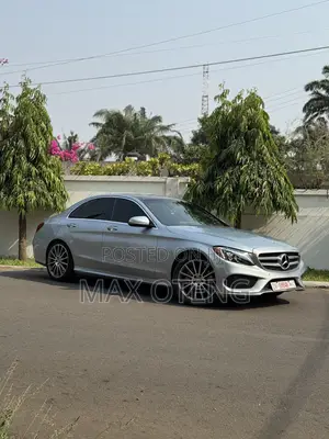 Mercedes-Benz C400 2016