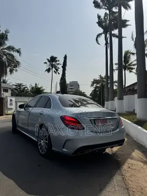 Mercedes-Benz C400 2016