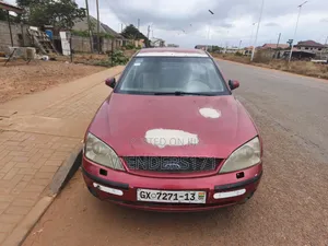 Ford Mondeo 1.8 2001 Red